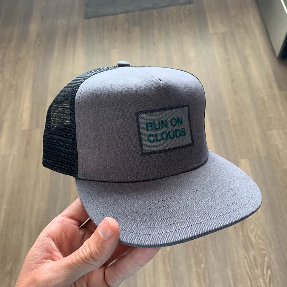 On running crew cap